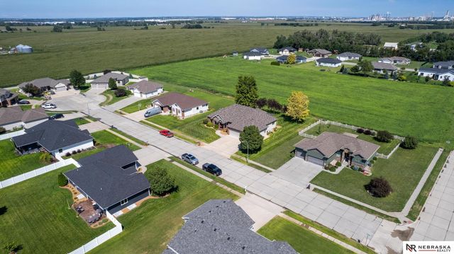 461 S Deer Creek Place, Columbus, NE 68601