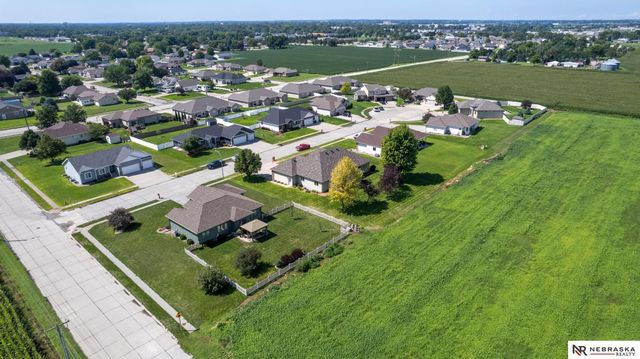 461 S Deer Creek Place, Columbus, NE 68601