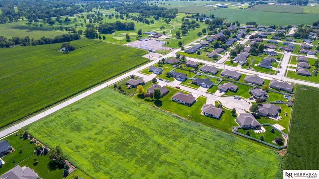 461 S Deer Creek Place, Columbus, NE 68601