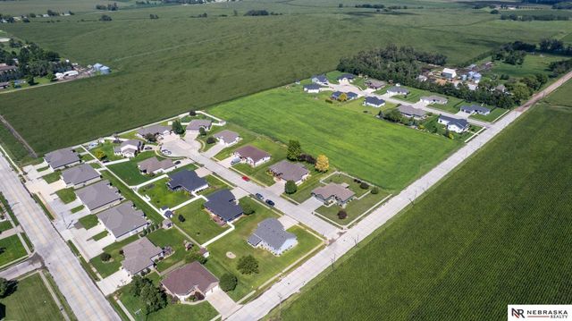 461 S Deer Creek Place, Columbus, NE 68601