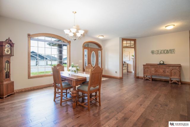 461 S Deer Creek Place, Columbus, NE 68601
