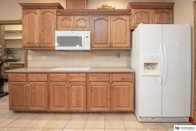 461 S Deer Creek Place, Columbus, NE 68601