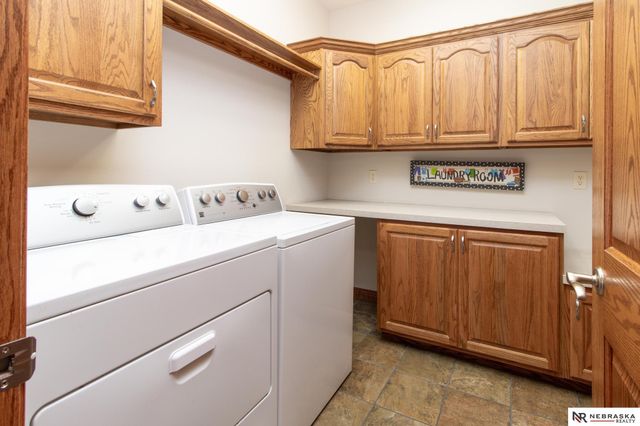 461 S Deer Creek Place, Columbus, NE 68601