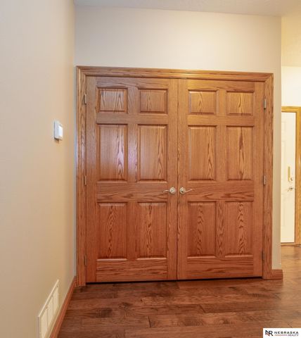 461 S Deer Creek Place, Columbus, NE 68601