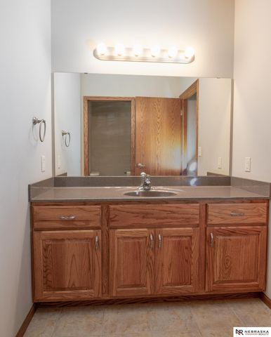 461 S Deer Creek Place, Columbus, NE 68601