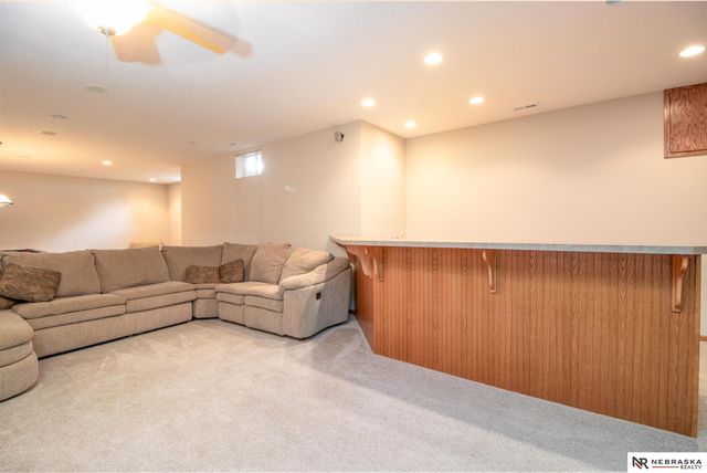 461 S Deer Creek Place, Columbus, NE 68601