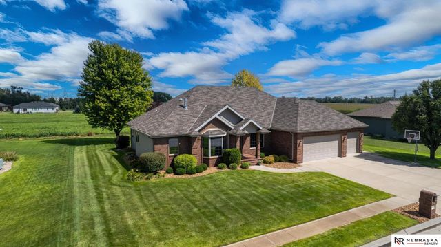 461 S Deer Creek Place, Columbus, NE 68601