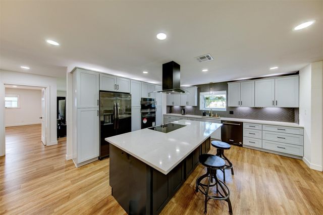 4710 Sylvia Lane, Manvel, TX 77578