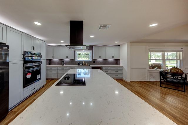 4710 Sylvia Lane, Manvel, TX 77578