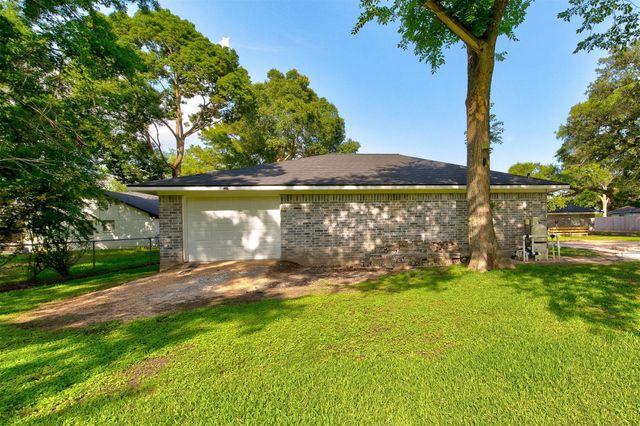 4710 Sylvia Lane, Manvel, TX 77578