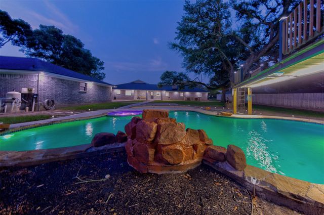 4710 Sylvia Lane, Manvel, TX 77578