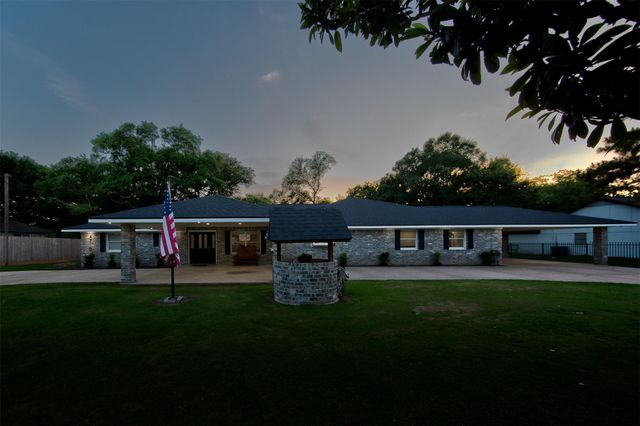 4710 Sylvia Lane, Manvel, TX 77578