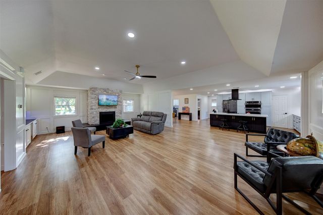 4710 Sylvia Lane, Manvel, TX 77578