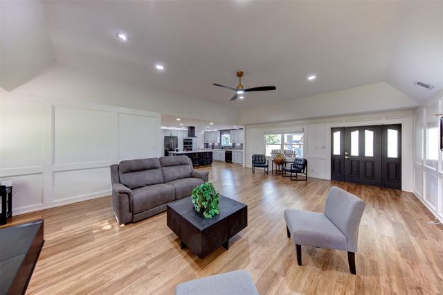 4710 Sylvia Lane, Manvel, TX 77578