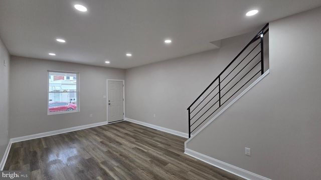 5706 VANDIKE ST, Philadelphia, PA 19135