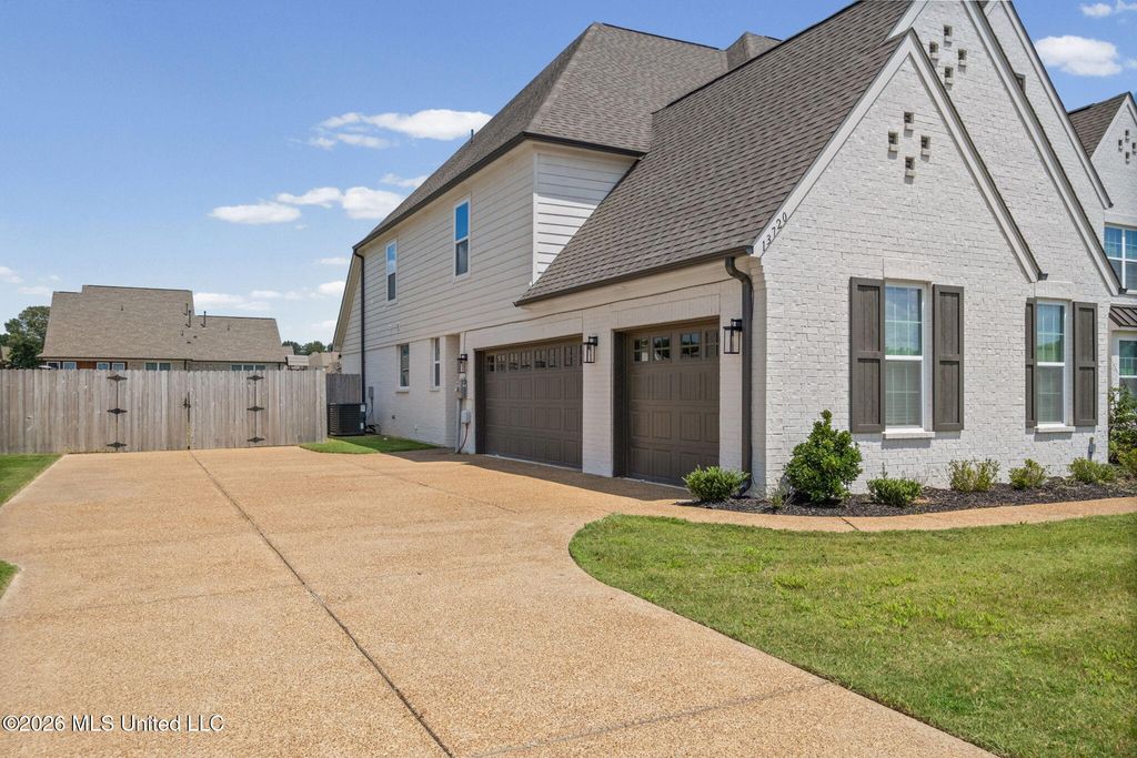 13720 Landry Lane, Olive Branch, MS 38654 — photo 2