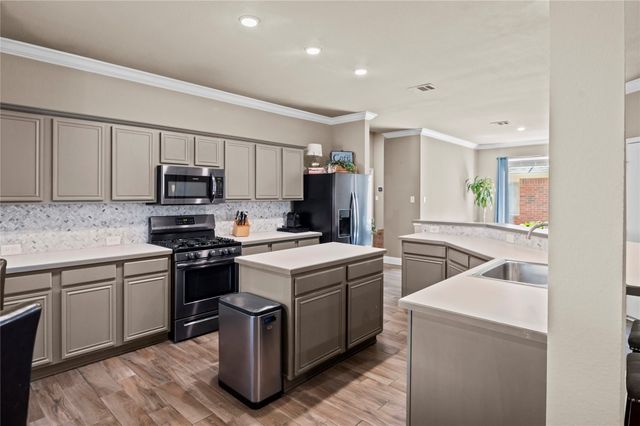 5909 Dark Forest Drive, Mckinney, TX 75070