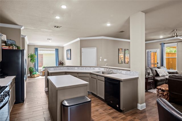 5909 Dark Forest Drive, Mckinney, TX 75070