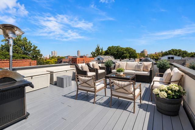 3241 N CLIFTON Avenue 3, Chicago, IL 60657