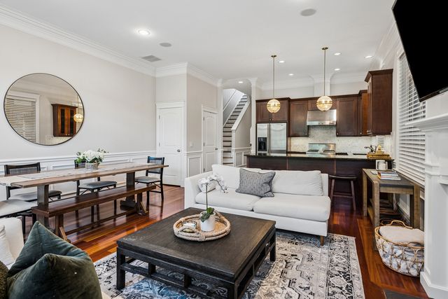 3241 N CLIFTON Avenue 3, Chicago, IL 60657