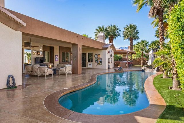 18 Calais Circle, Rancho Mirage, CA 92270