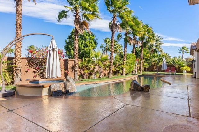 18 Calais Circle, Rancho Mirage, CA 92270
