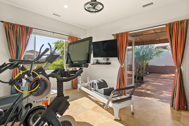 18 Calais Circle, Rancho Mirage, CA 92270