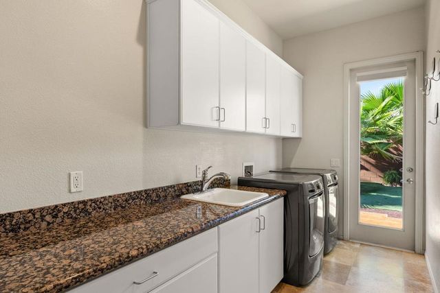 18 Calais Circle, Rancho Mirage, CA 92270