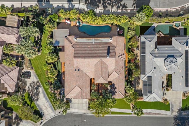 18 Calais Circle, Rancho Mirage, CA 92270