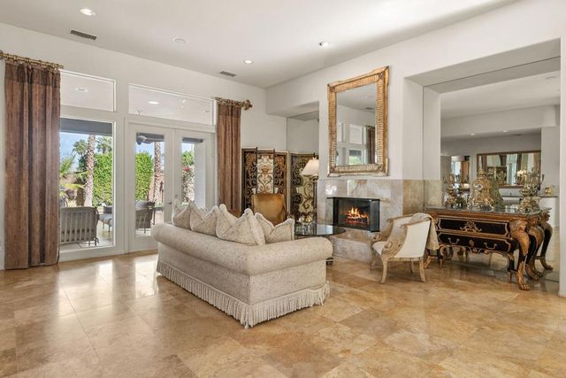 18 Calais Circle, Rancho Mirage, CA 92270