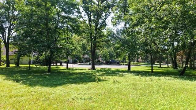 102 Enchanted Isles Circle, Mabank, TX 75156