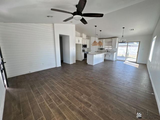 3822 E Jett St, San Luis, AZ 85336