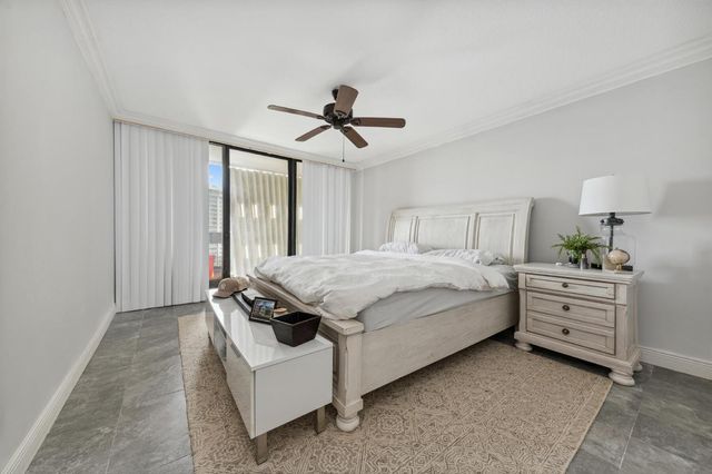 2400 Presidential Way 1006, West Palm Beach, FL 33401