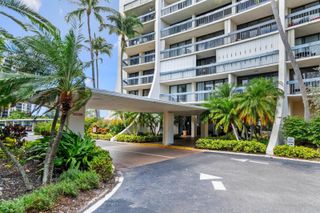 2400 Presidential Way 1006, West Palm Beach, FL 33401