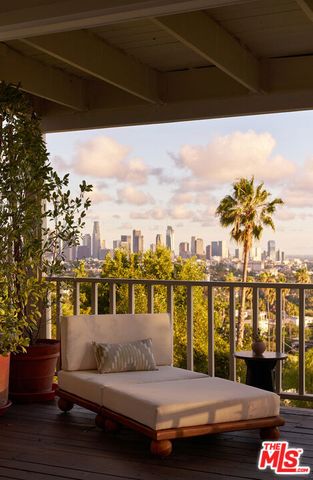 3506 Carnation Avenue, Los Angeles, CA 90026