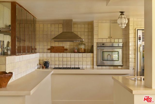 3506 Carnation Avenue, Los Angeles, CA 90026