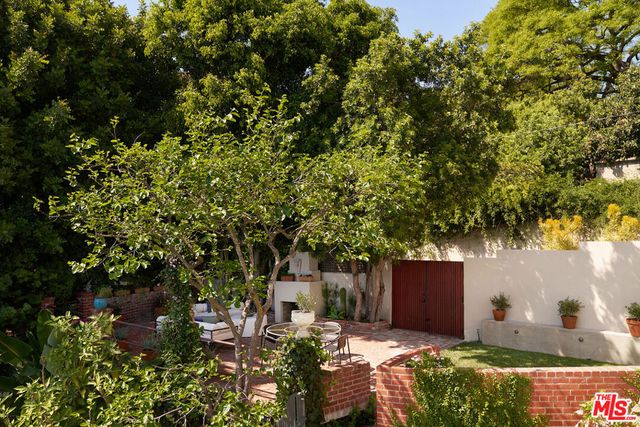 3506 Carnation Avenue, Los Angeles, CA 90026