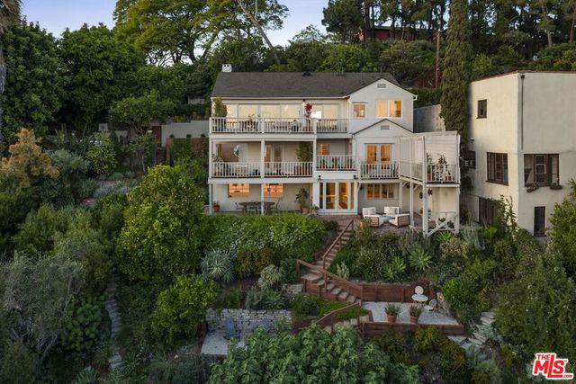 3506 Carnation Avenue, Los Angeles, CA 90026