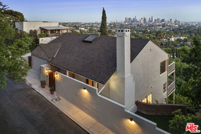 3506 Carnation Avenue, Los Angeles, CA 90026