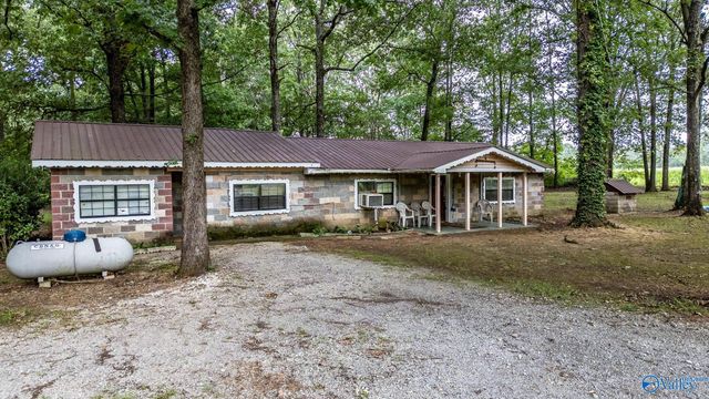 5001 N County Road 491, Stevenson, AL 35772