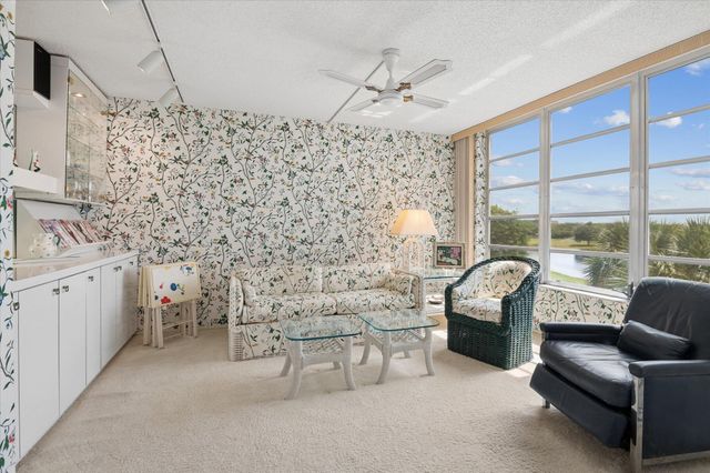 806 Cypress Boulevard 408, Pompano Beach, FL 33069