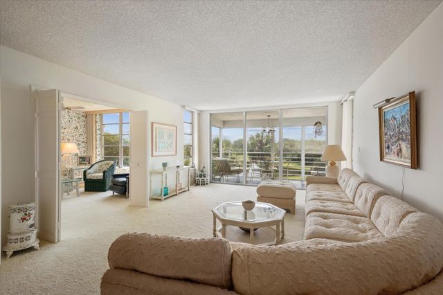 806 Cypress Boulevard 408, Pompano Beach, FL 33069