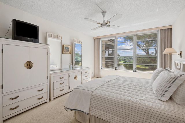 806 Cypress Boulevard 408, Pompano Beach, FL 33069