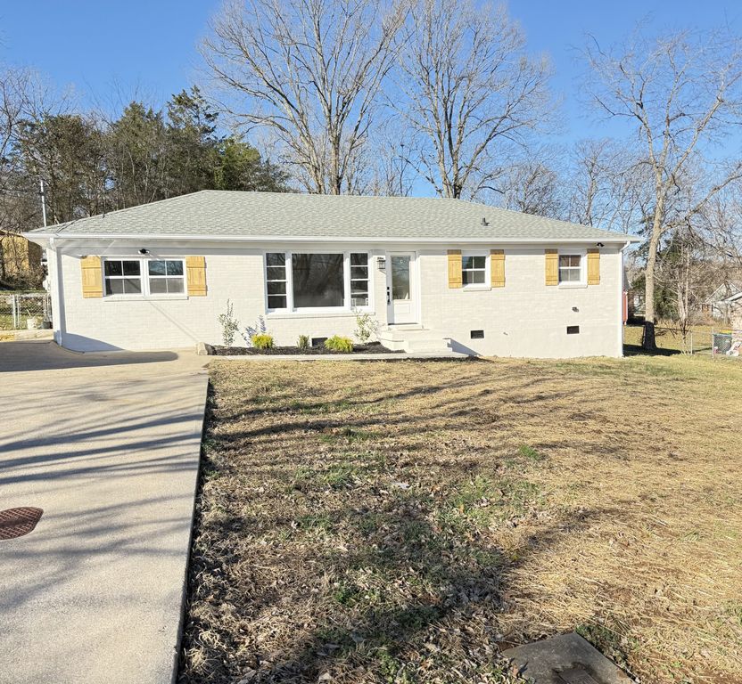 430 Hull Ave, Lewisburg, TN 37091