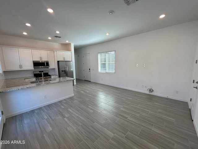 16776 W VEREDA SOLANA Drive, Surprise, AZ 85387