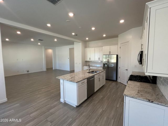 16776 W VEREDA SOLANA Drive, Surprise, AZ 85387