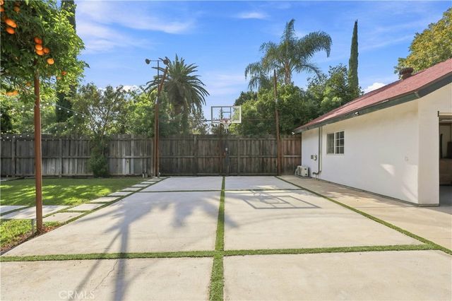 14138 Lemay Street, Van Nuys, CA 91405