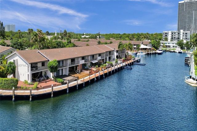 2689 NE 165th St 56, North Miami Beach, FL 33160