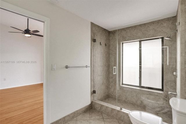 2689 NE 165th St 56, North Miami Beach, FL 33160