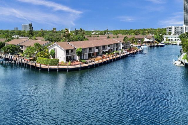 2689 NE 165th St 56, North Miami Beach, FL 33160